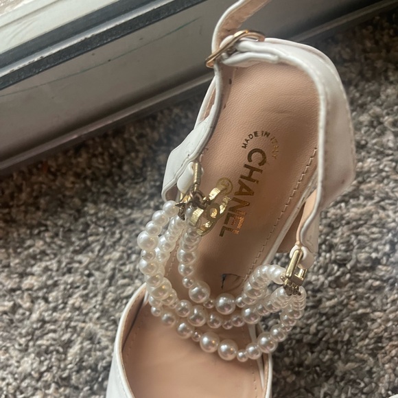 Chanel slingback pearl vintage heels size 6 - Picture 10 of 14